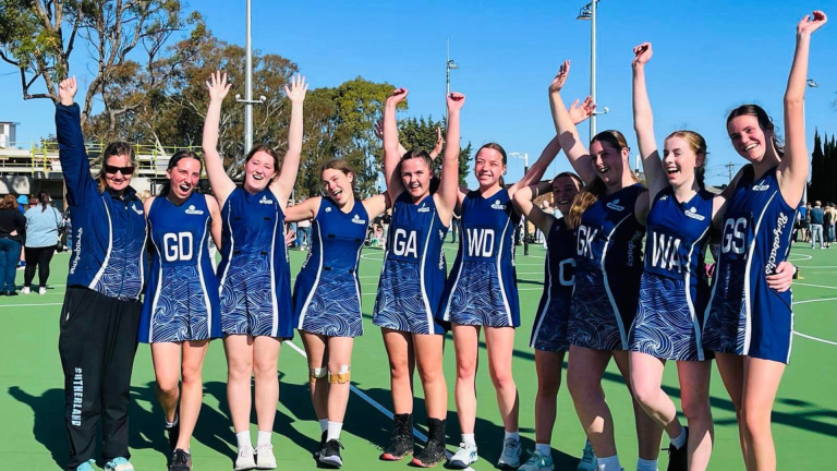 Bardon Ridgebacks Home - Barden Ridgebacks Netball Club